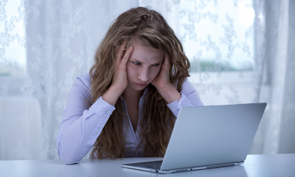 how does technology addiction affect the brain